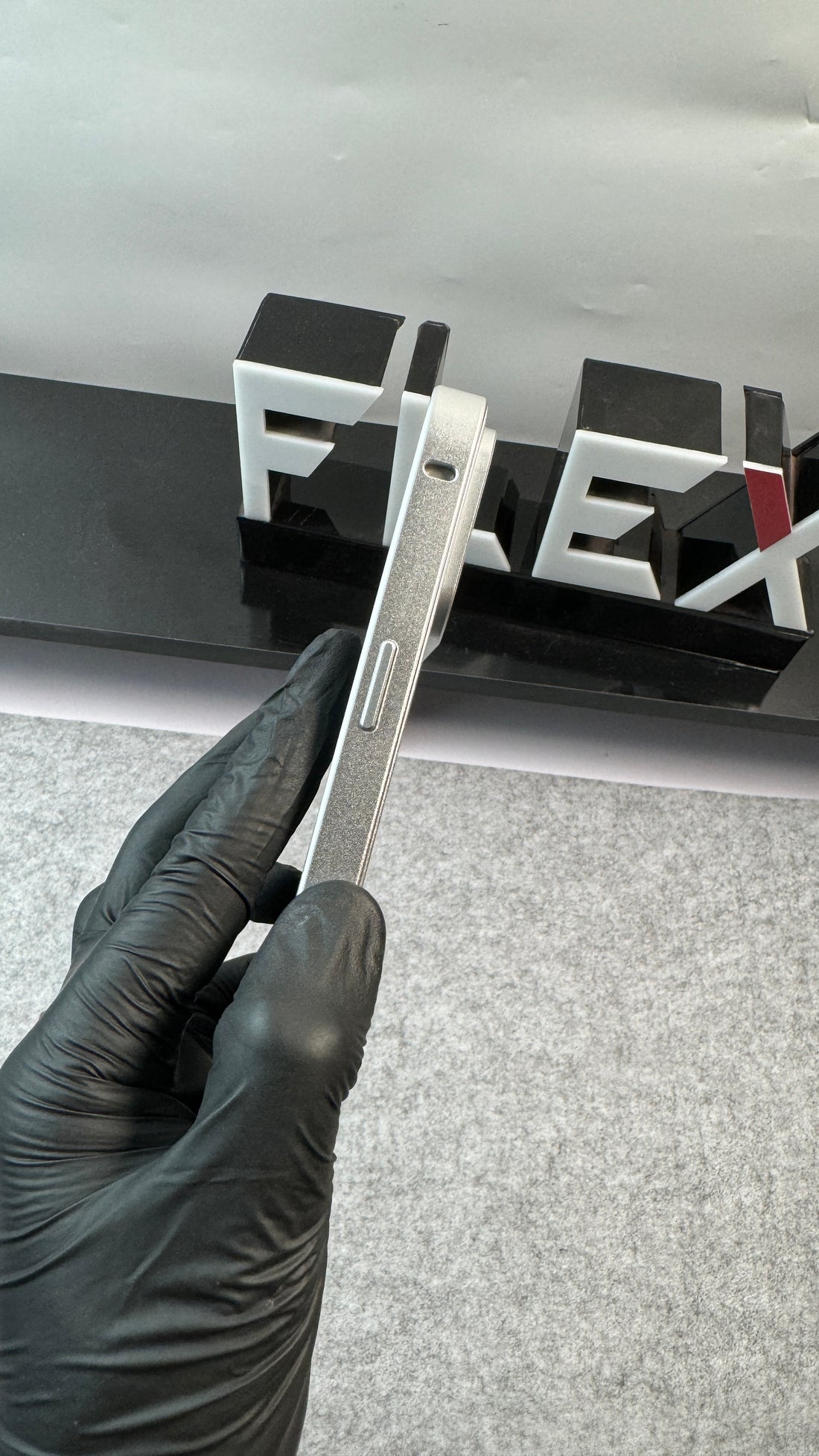 Flex Luxury Fragrance Rimless Aluminum Metal Case