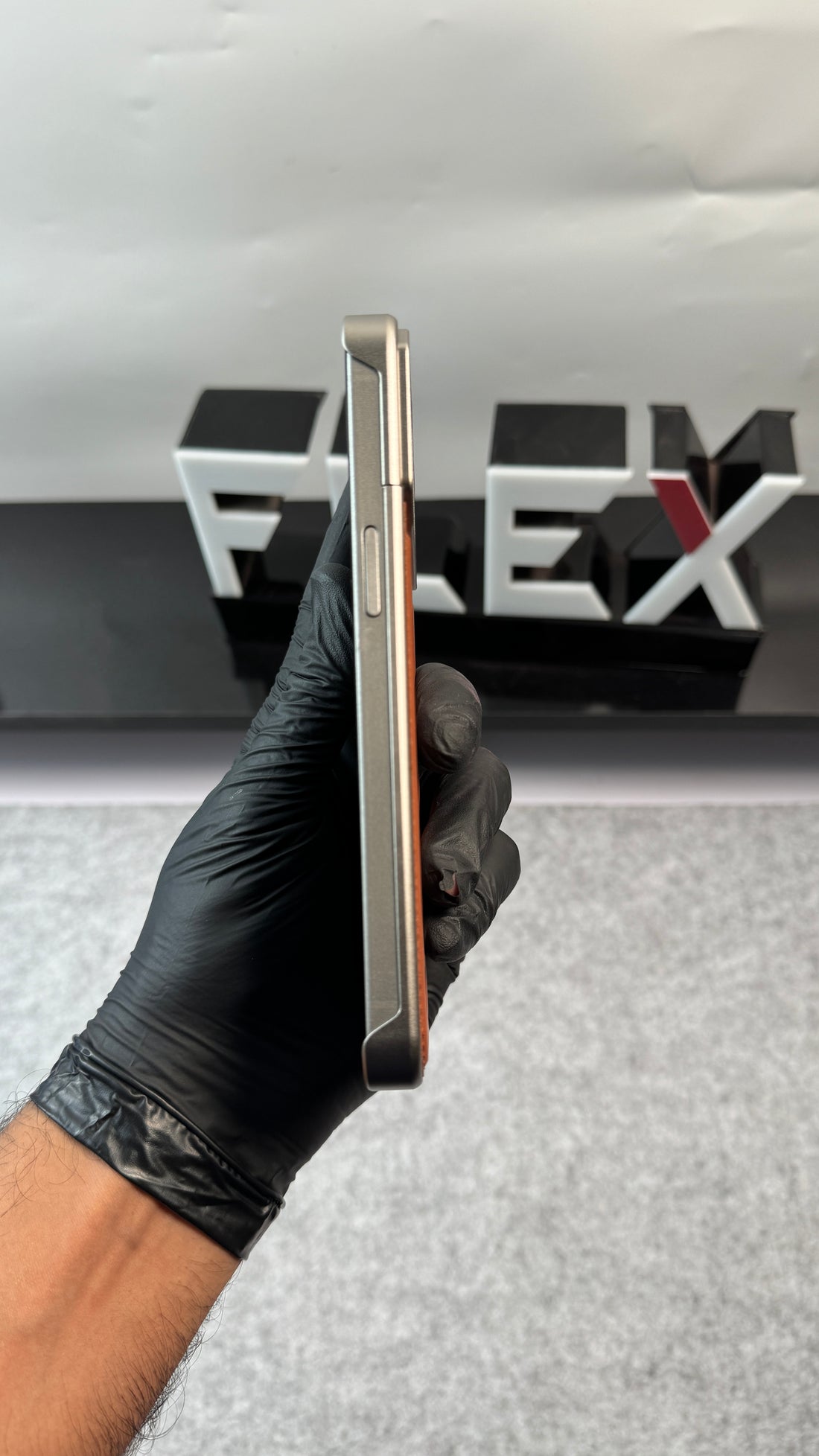 Flex Luxury Fragrance Rimless Aluminum Metal Case