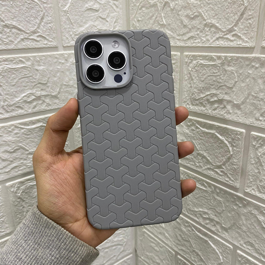 Flex Woven Case For iPhone 16