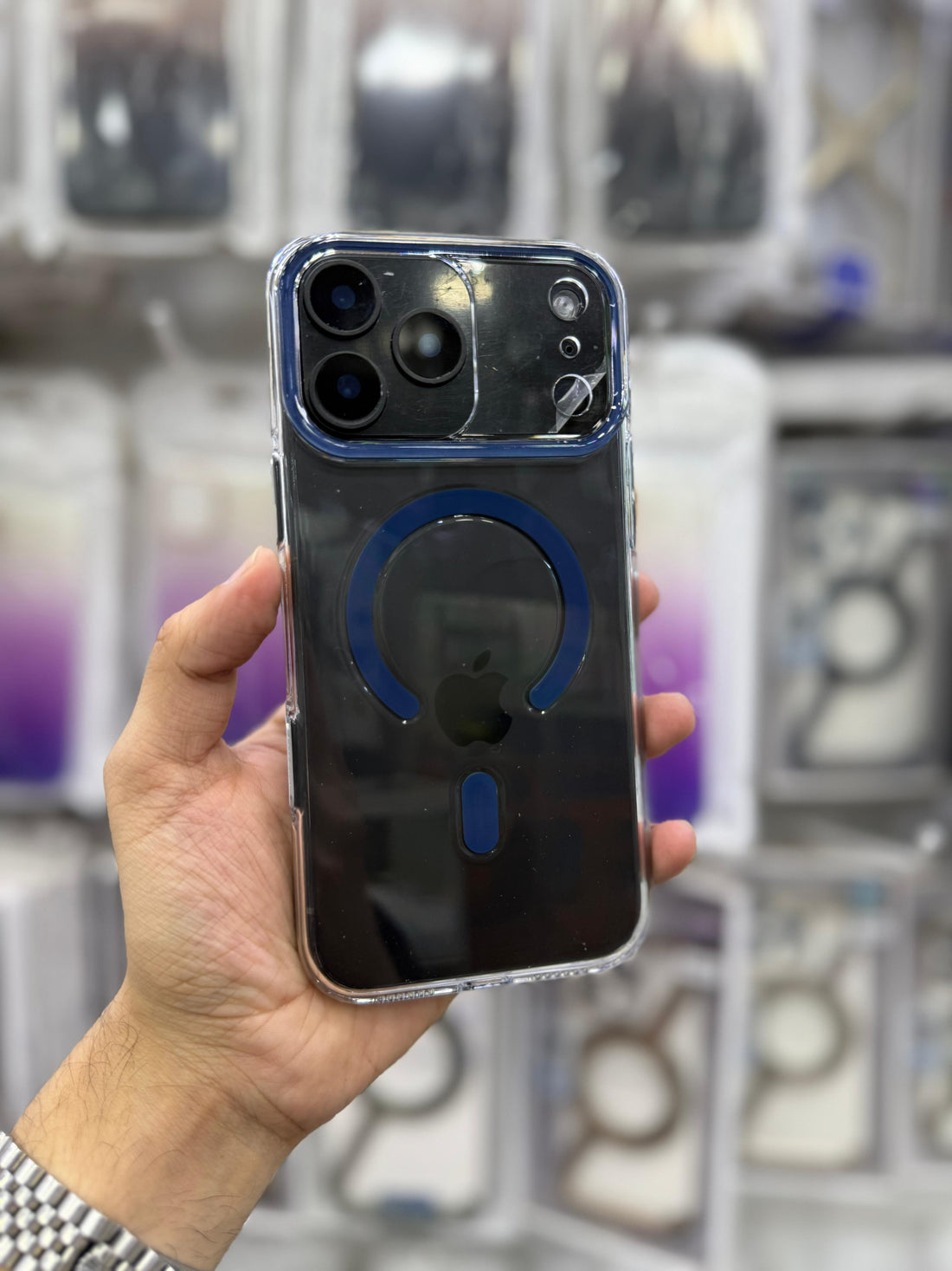 Transparent Berlia Sheen MagSafe Case