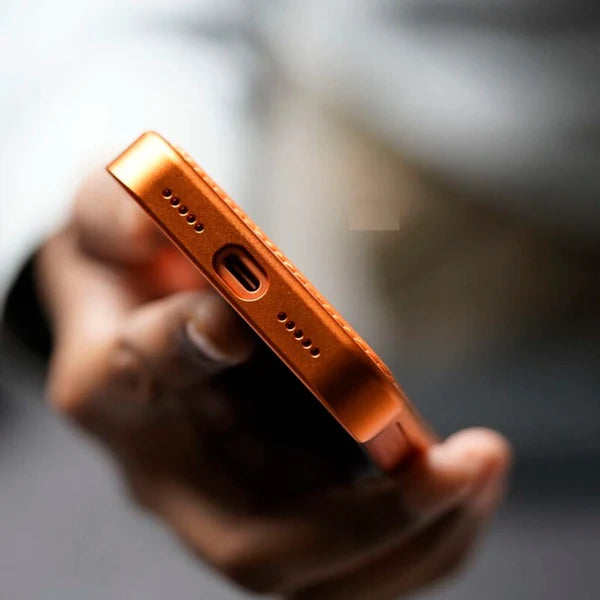 Metal MagSafe Leather Perfume Case