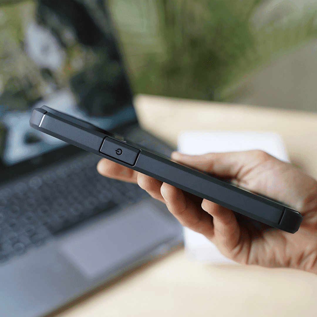 Iphone 14 Pro Defender case - Flex